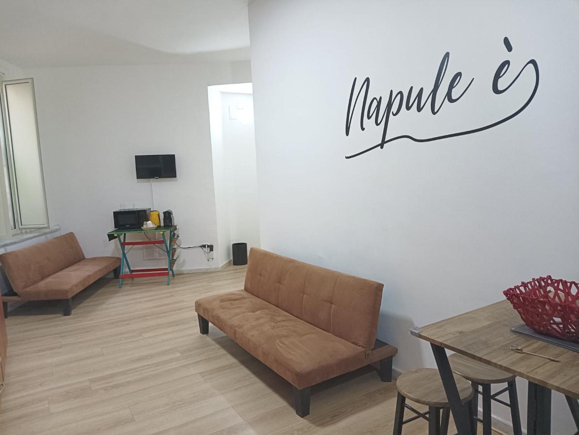 Appartamento A Casa Di Ilaria Napoli Esterno foto