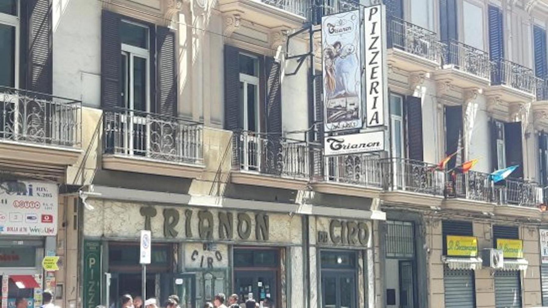 Appartamento A Casa Di Ilaria Napoli Esterno foto